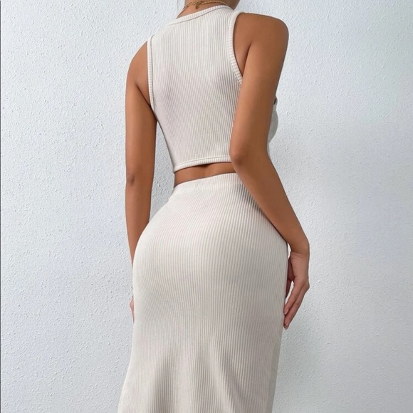 NWT Cream Knit Set (Size M) - Picture 2 of 5